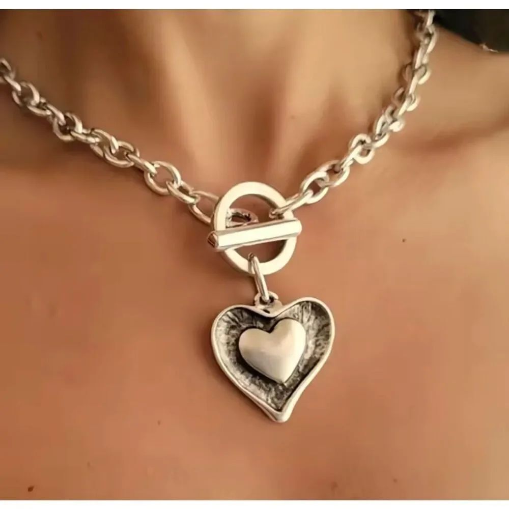 Zara Heart-Shaped Pendant Necklace Antique Alloy Bohemian